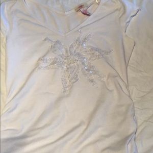 White flower shirt